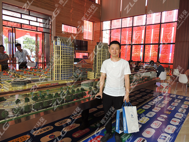 ZLG理工陳總參觀工業器材城